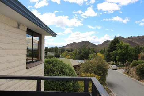 Photo of property in 4g Old Bridge Road, Bridge Hill, Alexandra, 9320