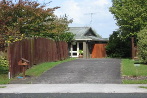 Photo of property in 41 Meadway, Sunnyhills, Auckland, 2010
