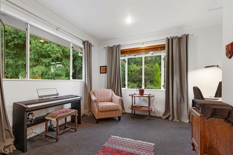 Photo of property in 25 Gunbar Drive, Welcome Bay, Tauranga, 3175