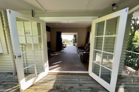 Photo of property in 114 Motuhara Road, Plimmerton, Porirua, 5026