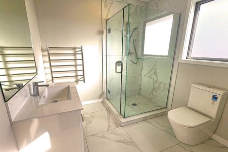 Photo of property in 49 Atlantic Drive, Fitzherbert, Palmerston North, 4410