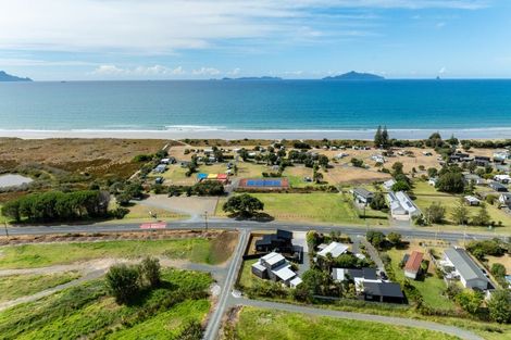 Photo of property in 806 Cove Road, Waipu, 0582
