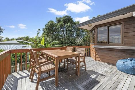 Photo of property in 4 Shakespear Road, Army Bay, Whangaparaoa, 0930