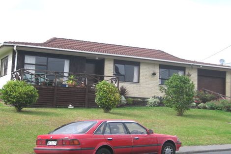 Photo of property in 2/1 Sunnyfield Crescent, Glenfield, Auckland, 0629