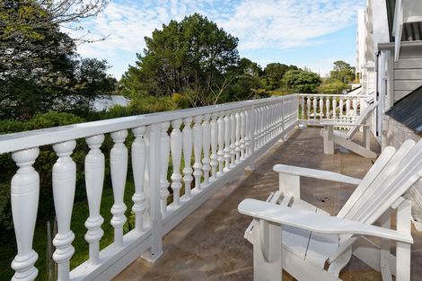 Photo of property in 45a Beaubank Road, Kelston, Auckland, 0602