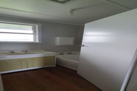 Photo of property in 10 Currie Street, Te Karaka, 4022