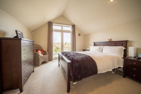 Photo of property in 24d Jellicoe Drive, Hamilton East, Hamilton, 3216