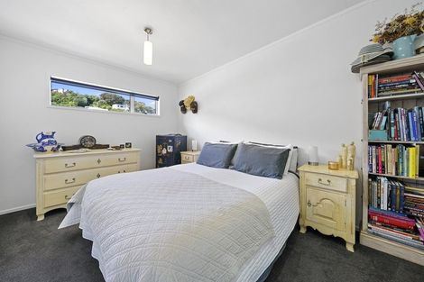 Photo of property in 2b Cherry Grove, Strathmore Park, Wellington, 6022