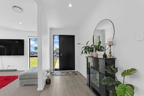 Photo of property in 11 Flannery Road, Pokeno, 2402