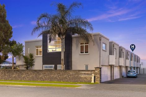 Photo of property in 5/29 Third Avenue, Tauranga, 3110