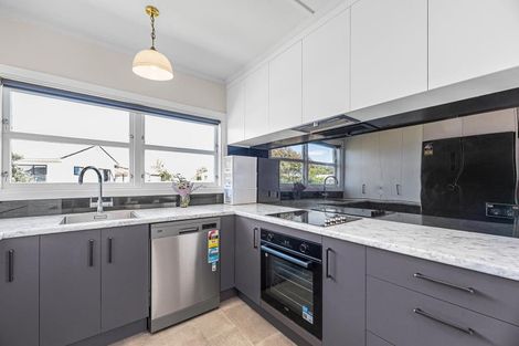 Photo of property in 5b Somerset Grove, Parkvale, Tauranga, 3112