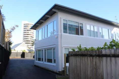 Photo of property in 2/4a Seymour Street, Saint Marys Bay, Auckland, 1011