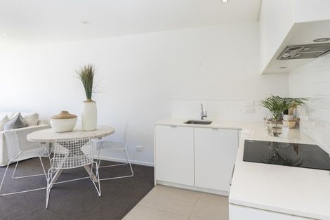 Photo of property in 8/20 North Avon Road, Richmond, Christchurch, 8013