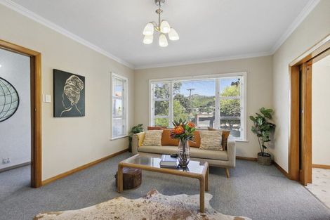 Photo of property in 1 Melrose Road, Island Bay, Wellington, 6023