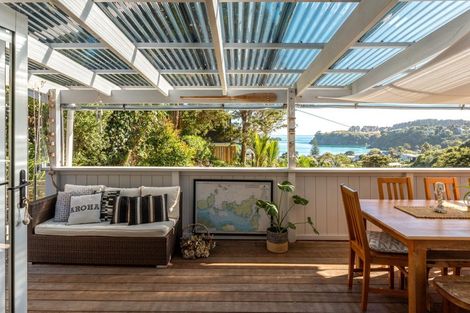 Photo of property in 33 Miro Road, Palm Beach, Waiheke Island, 1081