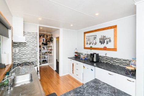 Photo of property in 44 Kaimanawa Street, Kelvin Grove, Palmerston North, 4414