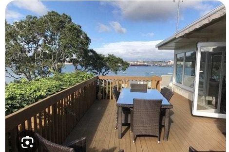 Photo of property in 1/15a Stanley Point Road, Stanley Point, Auckland, 0624