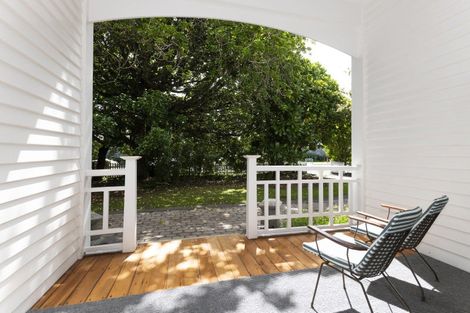 Photo of property in 5 Ormond Road, Whataupoko, Gisborne, 4010