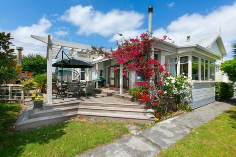 Photo of property in 24 Beach Street, Fitzroy, New Plymouth, 4312