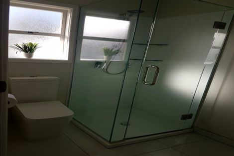 Photo of property in 4/27 Nikau Street, New Lynn, Auckland, 0600