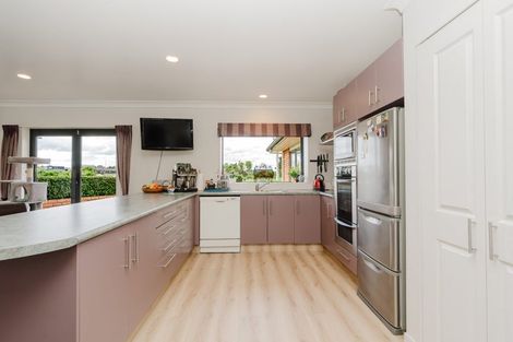 Photo of property in 1 Millthorpe Crescent, Pukete, Hamilton, 3200