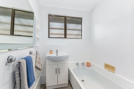 Photo of property in 7a Parkinson Close, Whitby, Porirua, 5024