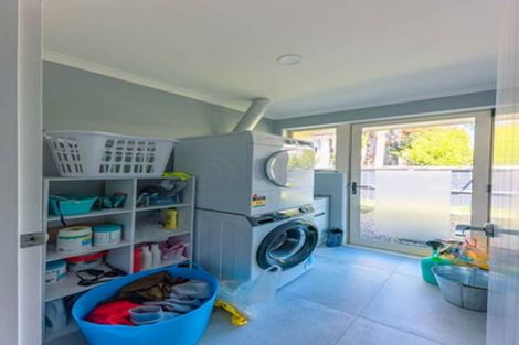 Photo of property in 8 Red Oak Place, Schnapper Rock, Auckland, 0632