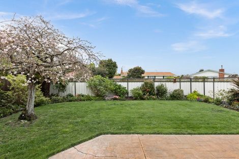 Photo of property in 6 Balmoral Street, Taradale, Napier, 4112