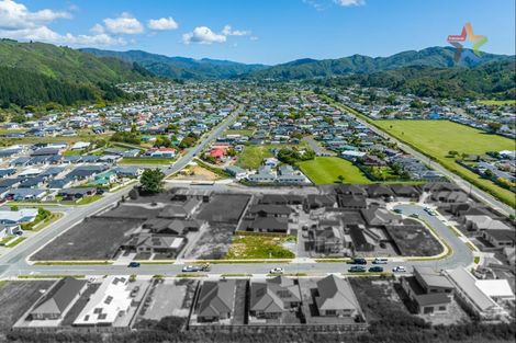 Photo of property in 9 Te Ara O Toroa, Wainuiomata, Lower Hutt, 5014