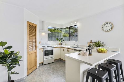 Photo of property in 10a Shastri Terrace, Khandallah, Wellington, 6035