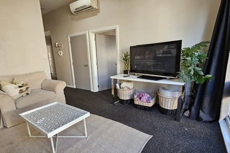 Photo of property in 2/262 Edgeware Road, Edgeware, Christchurch, 8013