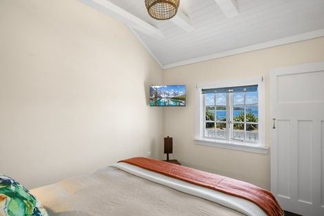 Photo of property in 171 Breaker Bay Road, Breaker Bay, Wellington, 6022