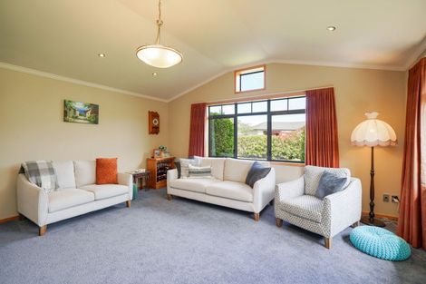 Photo of property in 60 Glenroy Park Drive, Waikiwi, Invercargill, 9810