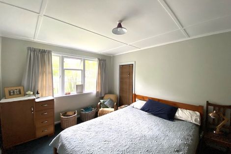 Photo of property in 12 Stokes Crescent, Maeroa, Hamilton, 3200