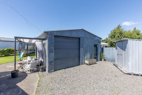 Photo of property in 15 Waverley Street, Waipawa, 4210