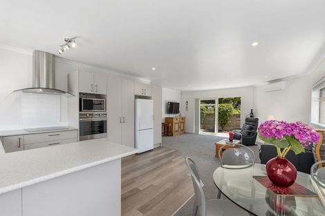 Photo of property in 9 Annalise Place, Orewa, 0931