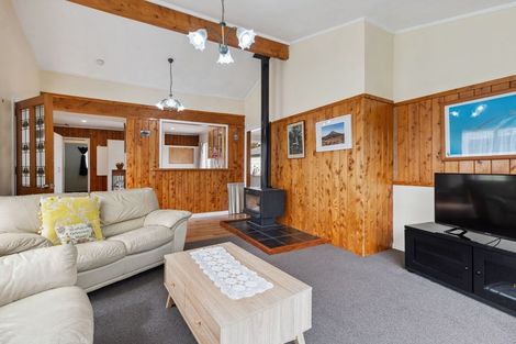 Photo of property in 7 Watters Row, Glen Avon, New Plymouth, 4312