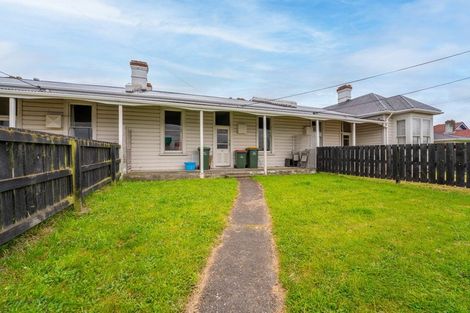 Photo of property in 92-98 High Street, Waimate, 7924