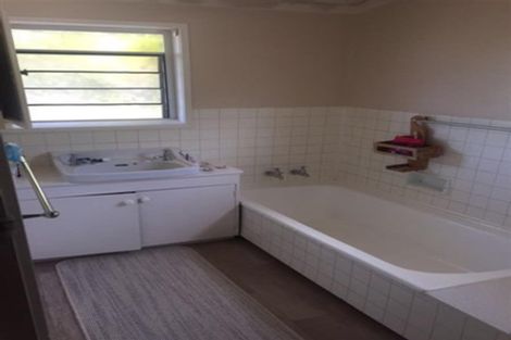 Photo of property in 1/48 Sharon Road, Waiake, Auckland, 0630