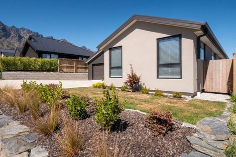 Photo of property in 11 Till Street, Jacks Point, 9371