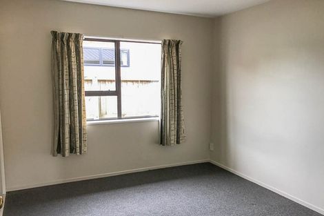 Photo of property in 17 Auburn Avenue, Upper Riccarton, Christchurch, 8041