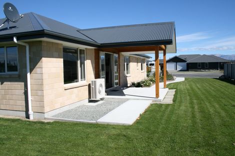 Photo of property in 18 Greenfield Place, Twizel, 7901
