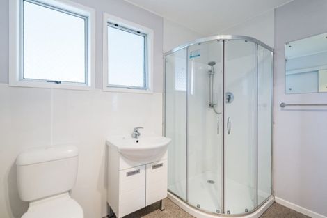 Photo of property in 9 Freyberg Crescent, Waikanae Beach, Waikanae, 5036