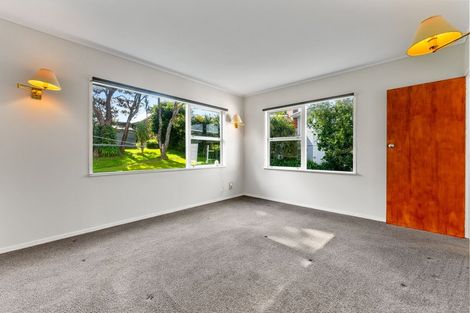Photo of property in 39 Neptune Avenue, Beach Haven, Auckland, 0626