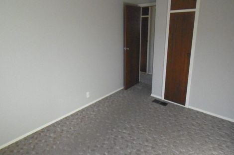 Photo of property in 2/27 Juniper Place, Burnside, Christchurch, 8053