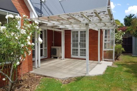 Photo of property in 6 Brookford Place, Westmorland, Christchurch, 8025