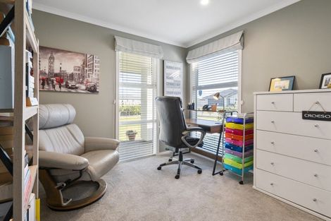 Photo of property in 19 George Street, Bulls, 4818