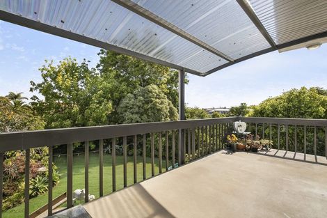 Photo of property in 120 Whangaparaoa Road, Red Beach, 0932