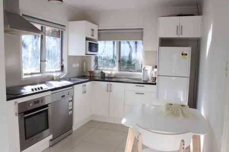 Photo of property in 2/123a Gossamer Drive, Pakuranga Heights, Auckland, 2010