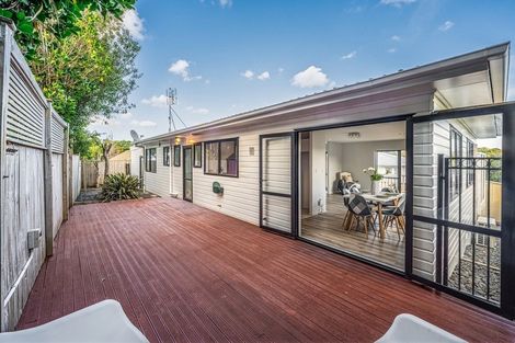 Photo of property in 3/212 Moore Street, Howick, Auckland, 2014